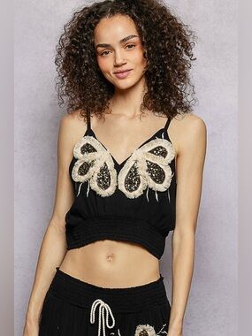 POL Embroidered Fringe V-Neck Cropped Cami🆕